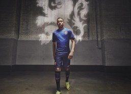 中国体彩_国青胜伊朗却显隐忧，下半场失控引对手高压反扑