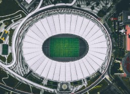 中国体彩网官方首页：国足41年对新加坡不败纪录遇考验，两球领先遭顽强逼平陷尴尬局面