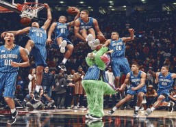 中国体彩网_库里自曝幕后故事，曾亲自劝说约内斯库加盟Curry品牌，共绘篮球新篇章