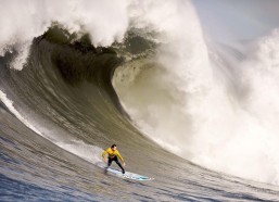 中国体彩网_中超第19轮前瞻，巅峰对决！上海海港迎战北京国安，上海申花伺机而动冲击榜首