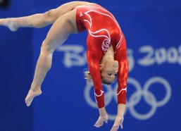 【中国体彩网官方首页】JDG电竞俱乐部宣布北京主场新战略，以去中心化模式自建产业生态